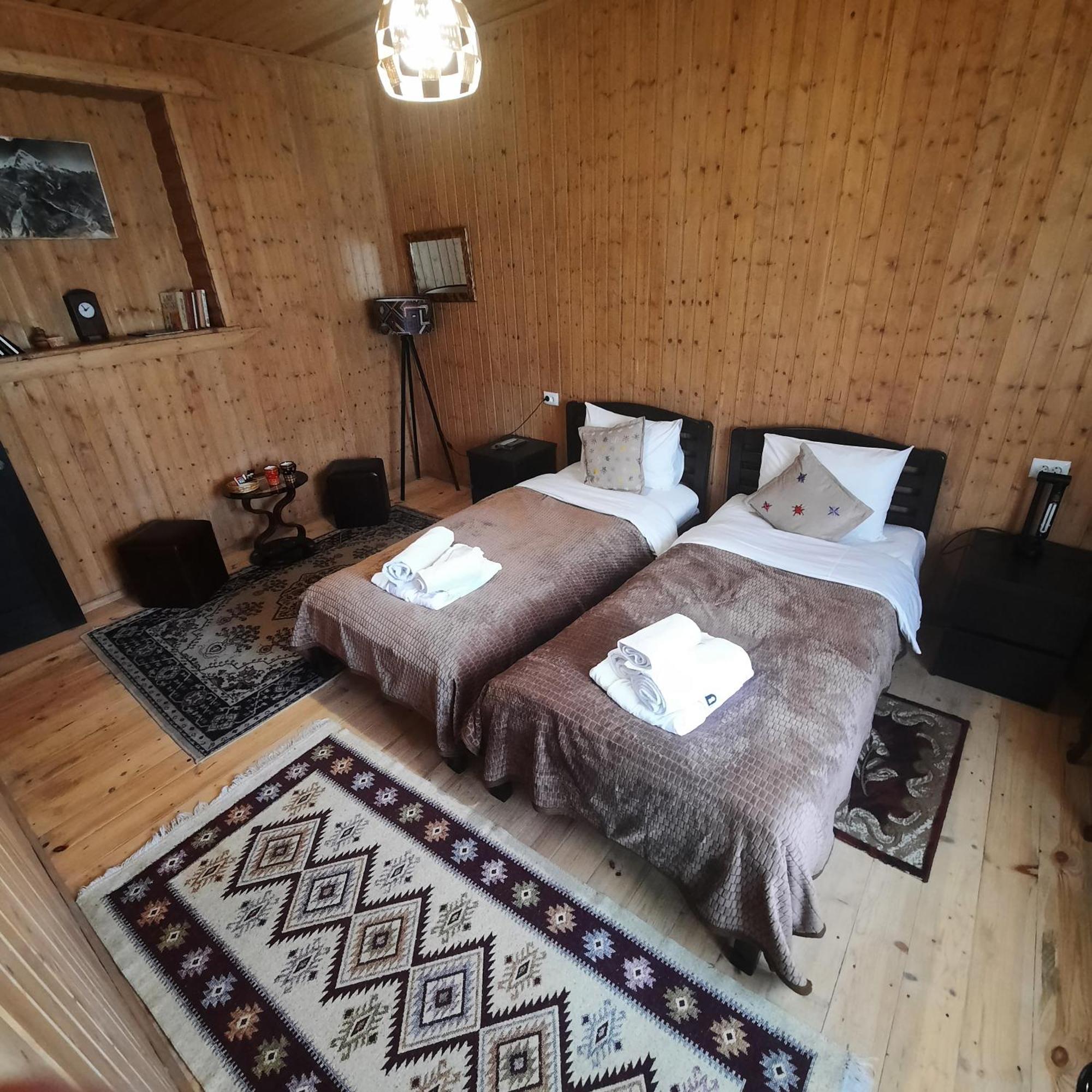 Bana Ξενοδοχείο Kazbegi Εξωτερικό φωτογραφία