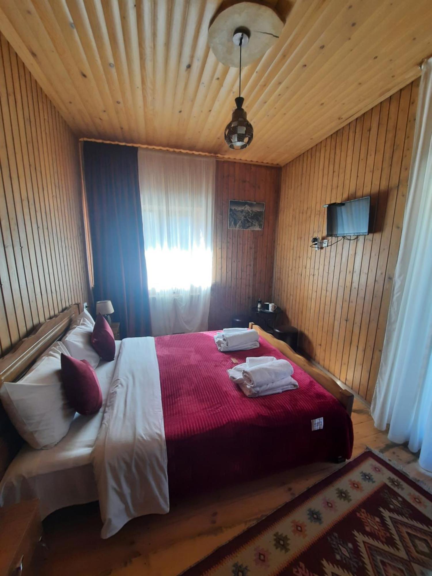 Bana Ξενοδοχείο Kazbegi Εξωτερικό φωτογραφία