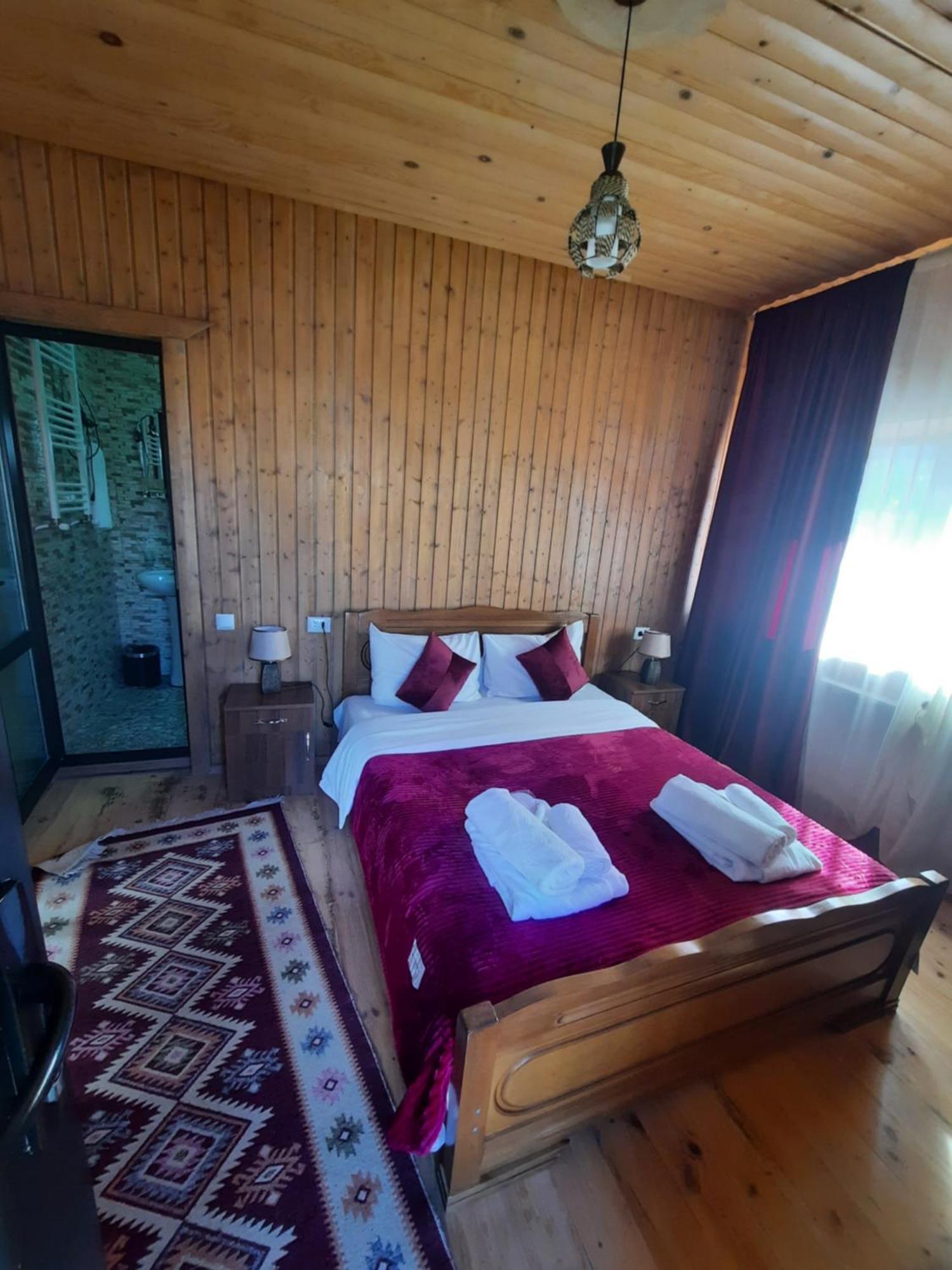 Bana Ξενοδοχείο Kazbegi Εξωτερικό φωτογραφία